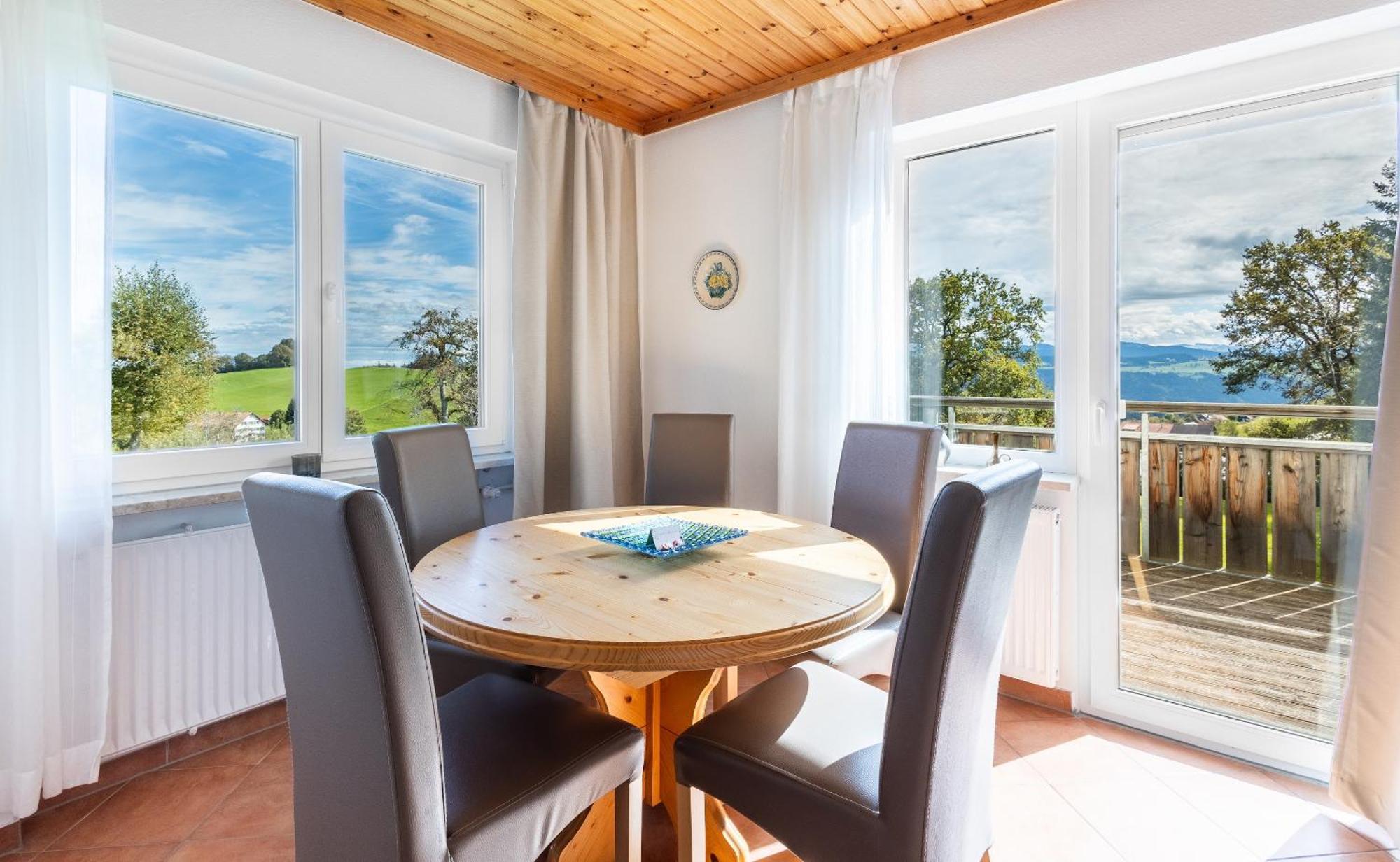 Ferienwohnungen Appartements Bergwald Scheidegg Room photo