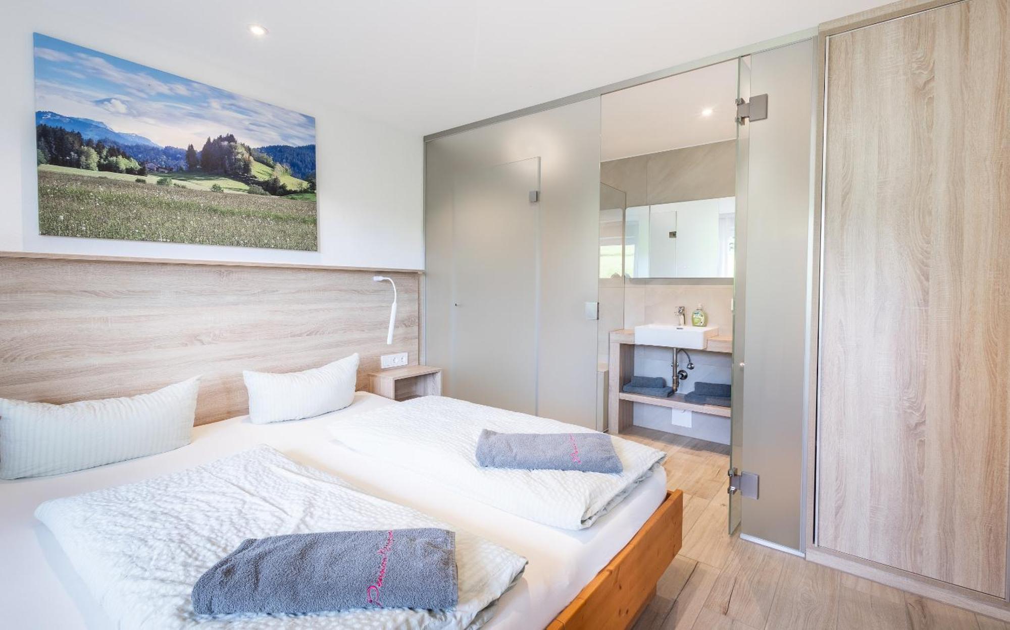 Ferienwohnungen Appartements Bergwald Scheidegg Room photo